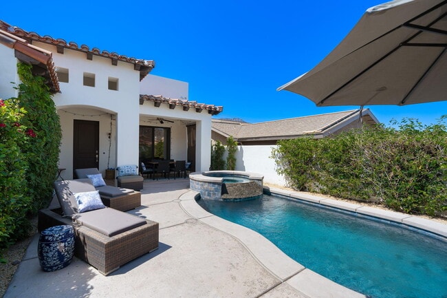 53385 Avenida Mendoza in La Quinta, CA - Building Photo - Building Photo