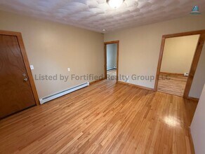 132 Hall St in Fall River, MA - Building Photo - Building Photo