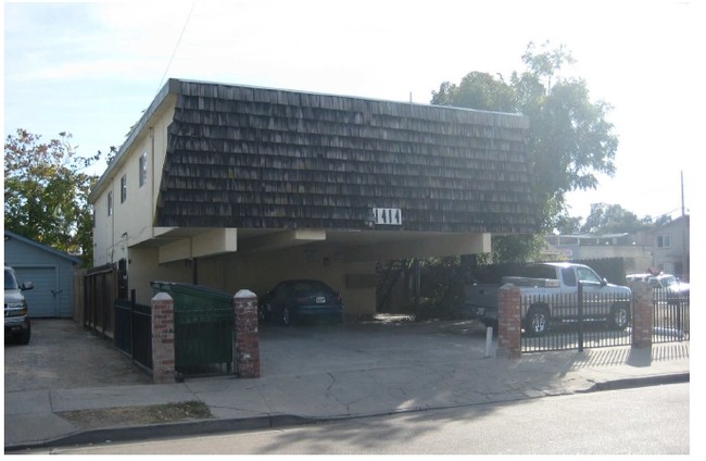 1414 E Oak St in Stockton, CA - Foto de edificio - Building Photo