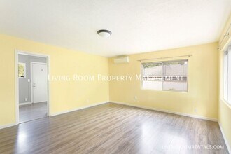 4819 NE 86th Ave in Portland, OR - Building Photo - Building Photo