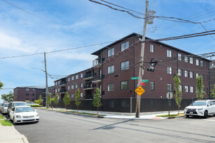 Harborview Senior Apartments in Staten Island, NY - Building Photo