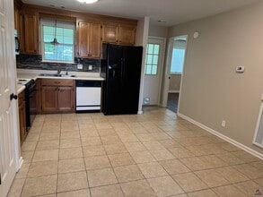105 Westoak Ct in Warner Robins, GA - Building Photo - Building Photo