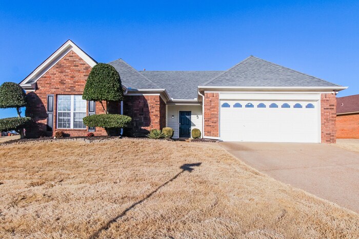 5330 Sea Horse Dr in Memphis, TN - Building Photo