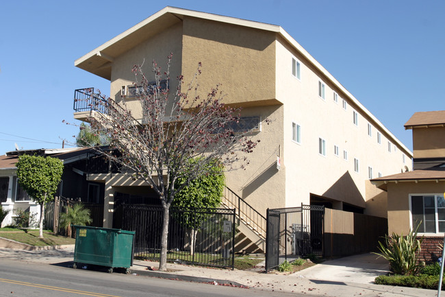 1460 Obisbo Ave. in Long Beach, CA - Building Photo - Building Photo