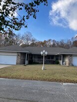 8675 Golf Creek Dr in Little Flock, AR - Building Photo