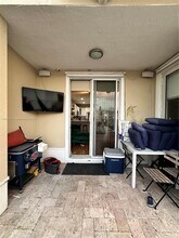 10761 NW 75th St in Medley, FL - Building Photo - Building Photo