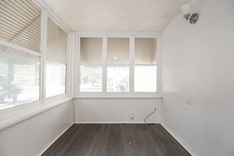 1555 E 193rd St in Euclid, OH - Building Photo - Building Photo