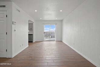 604 Upson Dr in El Paso, TX - Building Photo - Building Photo