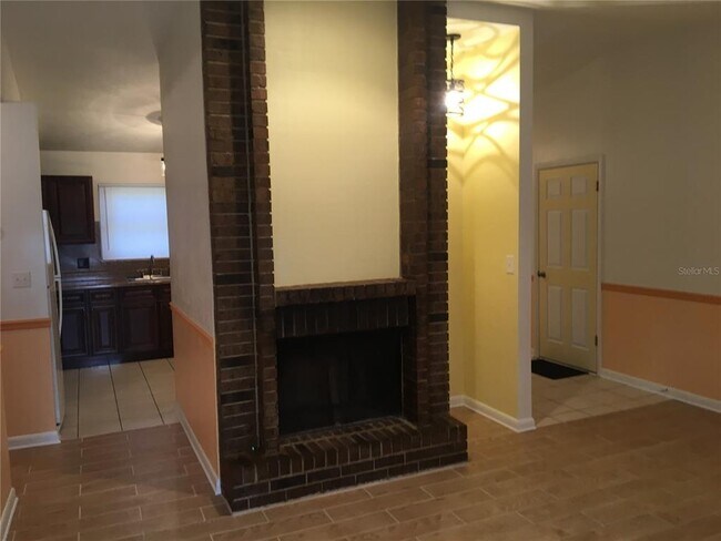 2331 NE 40th St in Ocala, FL - Building Photo - Building Photo