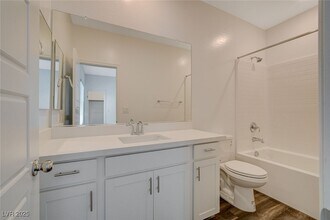 206 Callen Falls Ave in Henderson, NV - Building Photo - Building Photo