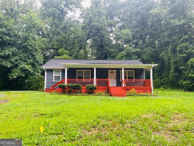 property at 3402 Old Fairburn Rd