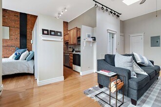 127 Marlborough St, Unit 5 in Boston, MA - Building Photo - Building Photo