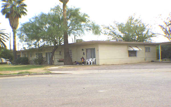 2822-2834 N 21st Pl in Phoenix, AZ - Building Photo