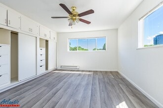 439 S 4th St, Unit 30 in San Jose, CA - Foto de edificio - Building Photo