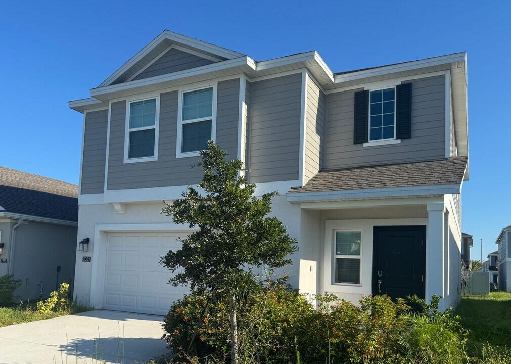 2339 Burney Fls Ln in Davenport, FL - Building Photo