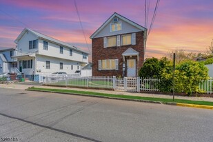 633 McGillvray Pl