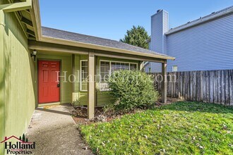 16051 SW Rockrose Ln in Tigard, OR - Foto de edificio - Building Photo