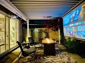 750 Lincoln Ave in Walnut, CA - Foto de edificio - Building Photo