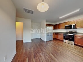 4984 Mount Hope Dr in Winston-Salem, NC - Building Photo - Building Photo