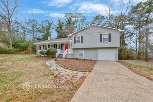 388 Stockwood Dr in Woodstock, GA - Building Photo