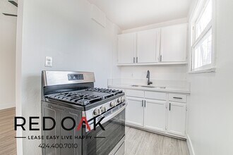 3906 Mont Clair St in Los Angeles, CA - Building Photo - Building Photo