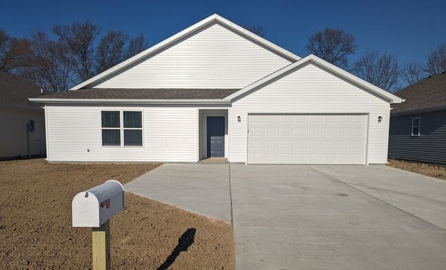 3709 Joy Circle East in Terre Haute, IN - Building Photo - Building Photo