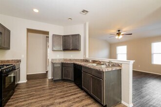 9117 SW 55th St in Oklahoma City, OK - Building Photo - Building Photo