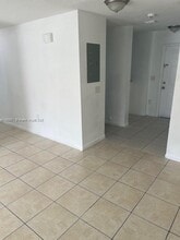 2735 NW 131st St in Opa Locka, FL - Foto de edificio - Building Photo