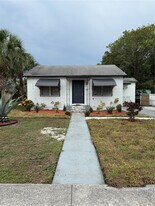 626 37th St in West Palm Beach, FL - Building Photo