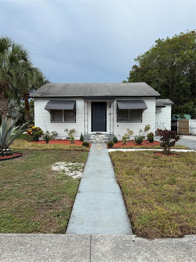 property at 626 37th St