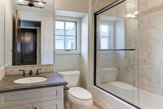 3749 Olympia Dr in Houston, TX - Building Photo - Building Photo