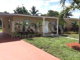 16410 NW 20th Ave in Opa Locka, FL - Building Photo