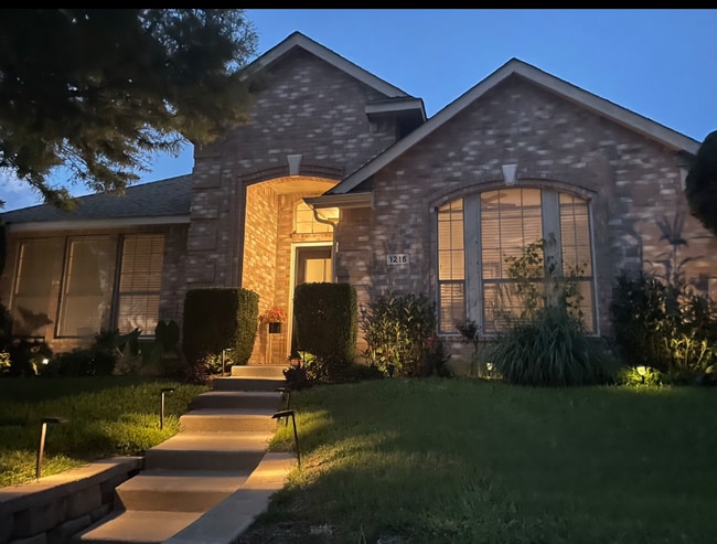 1215 Heather Brook Dr in Allen, TX - Building Photo - Building Photo