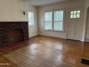 39 Saratoga Blvd in Gloversville, NY - Building Photo - Building Photo