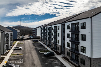 Highland East in Nashville, TN - Building Photo - Building Photo