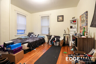 551 Washington St, Unit 3 in Boston, MA - Building Photo - Building Photo