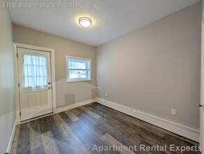 82 North St, Unit 2 in Medford, MA - Building Photo - Building Photo