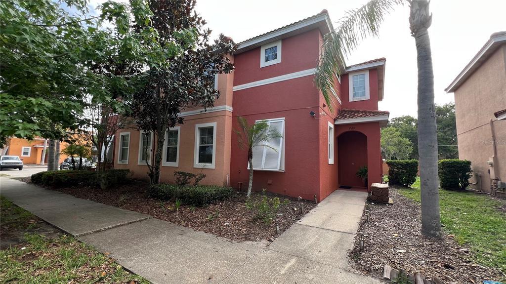 720 Las Fuentes Dr in Kissimmee, FL - Building Photo