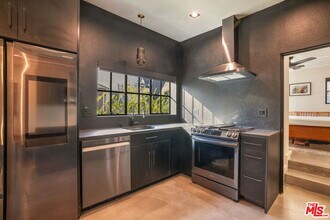 1142 Poinsettia Dr in West Hollywood, CA - Building Photo - Building Photo