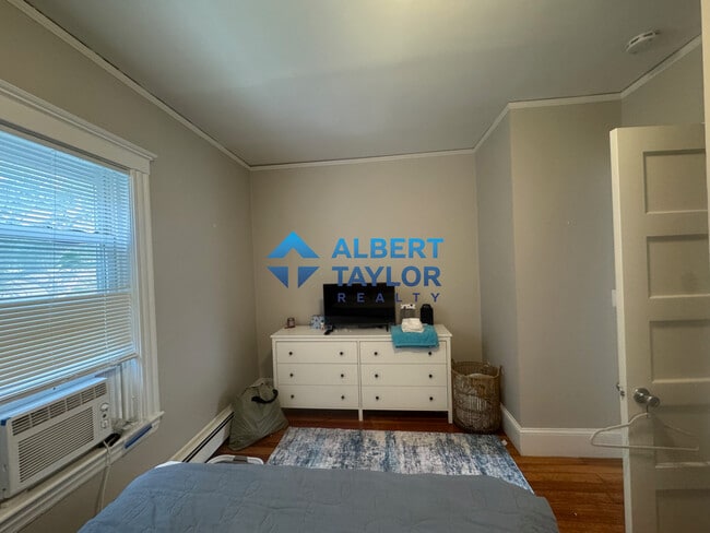 8 Chapman Pl, Unit 2
