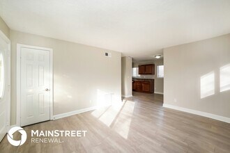 4723 Granada Dr in Louisville, KY - Building Photo - Building Photo