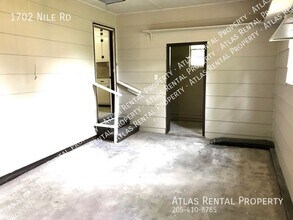 1702 Nile Rd in Birmingham, AL - Foto de edificio - Building Photo