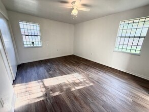 2041 Iowa St in Baton Rouge, LA - Building Photo - Building Photo