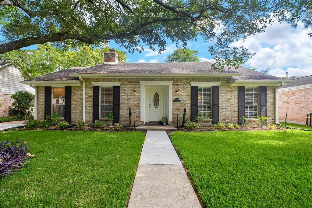 12806 Westhorpe Dr in Houston, TX - Building Photo