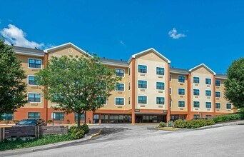 Furnished Studio-Philadelphia - Plymouth M in Plymouth Meeting, PA - Building Photo - Building Photo