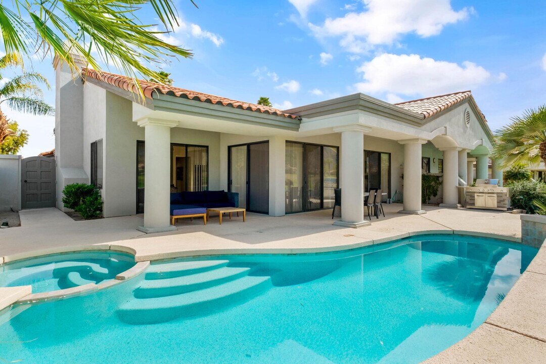 80030 Cedar Crest in La Quinta, CA - Building Photo