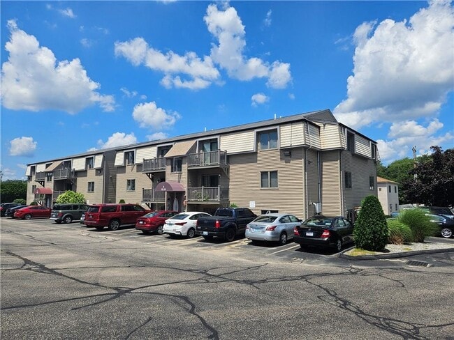 property at 8 Village Ct