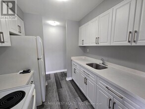 80 William St W in Oshawa, ON - Building Photo - Building Photo