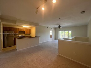 5920 W Sample Rd in Coral Springs, FL - Building Photo - Building Photo