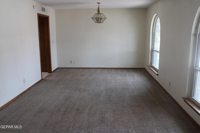 11550 James Grant Dr in El Paso, TX - Building Photo - Building Photo